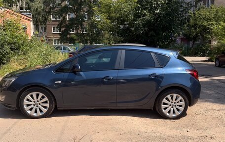 Opel Astra J, 2010 год, 635 000 рублей, 16 фотография
