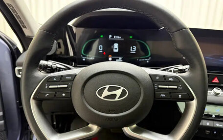 Hyundai Elantra, 2023 год, 1 770 000 рублей, 8 фотография