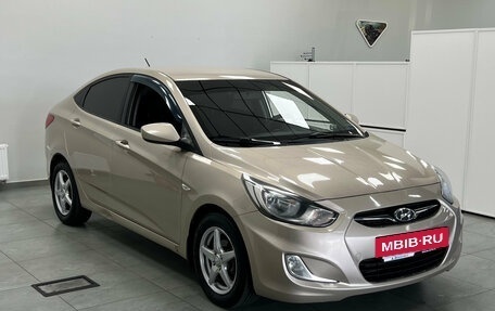 Hyundai Solaris II рестайлинг, 2012 год, 580 000 рублей, 3 фотография