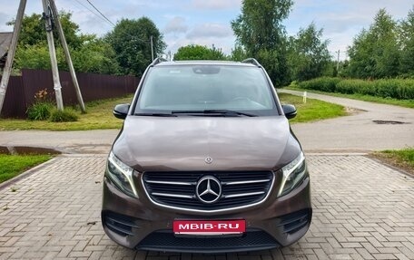 Mercedes-Benz V-Класс, 2018 год, 4 100 000 рублей, 1 фотография