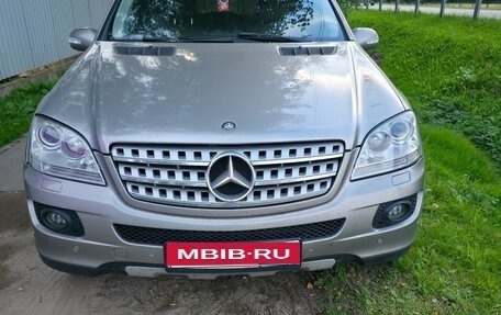 Mercedes-Benz M-Класс, 2005 год, 750 000 рублей, 1 фотография