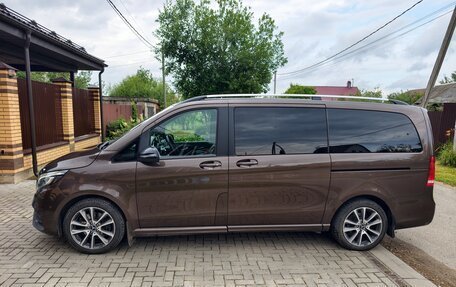 Mercedes-Benz V-Класс, 2018 год, 4 100 000 рублей, 4 фотография