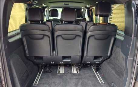 Mercedes-Benz V-Класс, 2018 год, 4 100 000 рублей, 13 фотография
