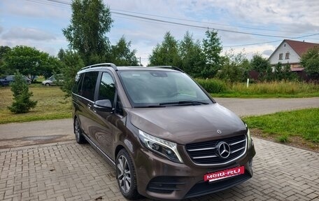 Mercedes-Benz V-Класс, 2018 год, 4 100 000 рублей, 2 фотография
