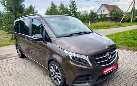 Mercedes-Benz V-Класс, 2018 год, 4 100 000 рублей, 9 фотография