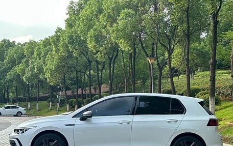 Volkswagen Golf VIII, 2022 год, 2 085 000 рублей, 5 фотография