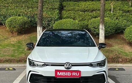 Volkswagen Golf VIII, 2022 год, 2 085 000 рублей, 3 фотография