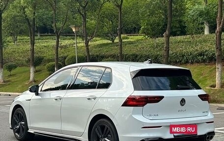 Volkswagen Golf VIII, 2022 год, 2 085 000 рублей, 4 фотография
