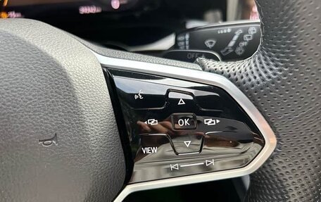 Volkswagen Golf VIII, 2022 год, 2 085 000 рублей, 22 фотография