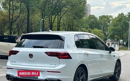 Volkswagen Golf VIII, 2022 год, 2 085 000 рублей, 6 фотография