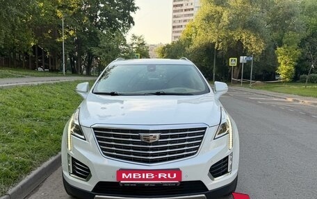 Cadillac XT5 I рестайлинг, 2017 год, 2 950 000 рублей, 12 фотография