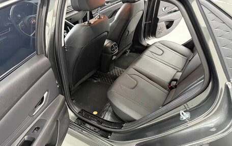 Hyundai Elantra, 2023 год, 1 880 000 рублей, 15 фотография
