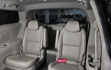 KIA Carnival III, 2018 год, 2 145 000 рублей, 15 фотография