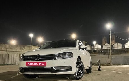 Volkswagen Passat B7, 2013 год, 700 000 рублей, 2 фотография
