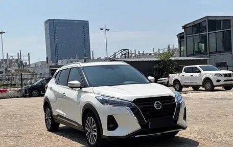 Nissan Kicks I, 2023 год, 1 800 000 рублей, 3 фотография
