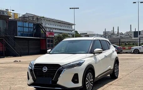 Nissan Kicks I, 2023 год, 1 800 000 рублей, 2 фотография