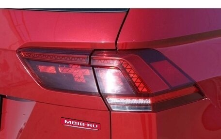 Volkswagen Tiguan II, 2018 год, 2 350 000 рублей, 14 фотография