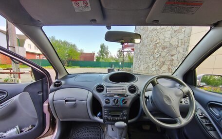 Toyota Vitz, 2001 год, 250 000 рублей, 16 фотография