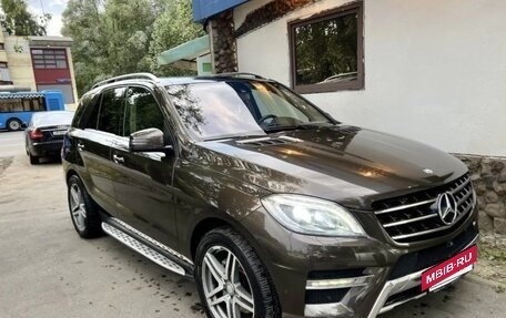 Mercedes-Benz M-Класс, 2014 год, 2 900 000 рублей, 2 фотография