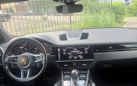 Porsche Cayenne III, 2018 год, 5 900 000 рублей, 3 фотография