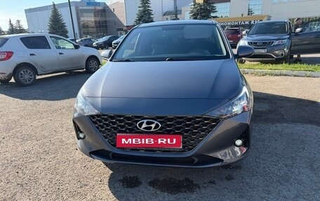 Hyundai Solaris II рестайлинг, 2021 год, 1 730 000 рублей, 1 фотография