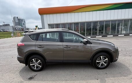 Toyota RAV4, 2019 год, 2 899 000 рублей, 5 фотография