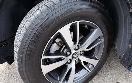 Toyota RAV4, 2019 год, 2 899 000 рублей, 13 фотография