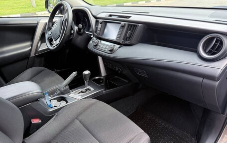 Toyota RAV4, 2019 год, 2 899 000 рублей, 19 фотография