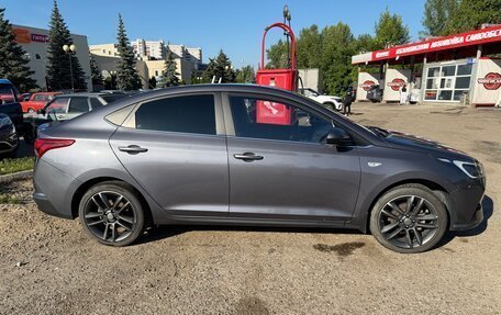 Hyundai Solaris II рестайлинг, 2021 год, 1 730 000 рублей, 3 фотография