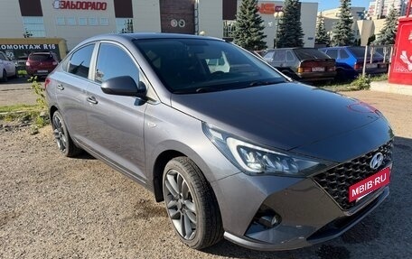 Hyundai Solaris II рестайлинг, 2021 год, 1 730 000 рублей, 5 фотография