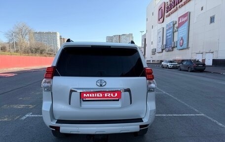 Toyota Land Cruiser Prado 150 рестайлинг 2, 2010 год, 2 250 000 рублей, 4 фотография