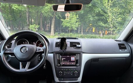 Skoda Yeti I рестайлинг, 2017 год, 1 390 000 рублей, 7 фотография