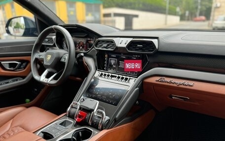 Lamborghini Urus I, 2022 год, 25 900 000 рублей, 5 фотография