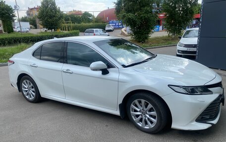 Toyota Camry, 2019 год, 2 800 000 рублей, 2 фотография