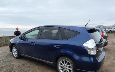 Toyota Prius Alpha I (ZVW40/41), 2013 год, 1 250 000 рублей, 4 фотография