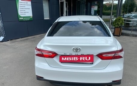 Toyota Camry, 2019 год, 2 800 000 рублей, 3 фотография