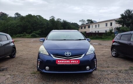 Toyota Prius Alpha I (ZVW40/41), 2013 год, 1 250 000 рублей, 3 фотография