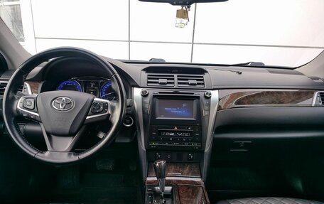 Toyota Camry, 2015 год, 2 200 000 рублей, 9 фотография
