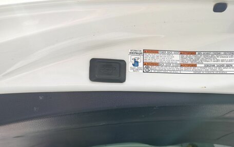 Toyota RAV4, 2016 год, 2 100 000 рублей, 21 фотография