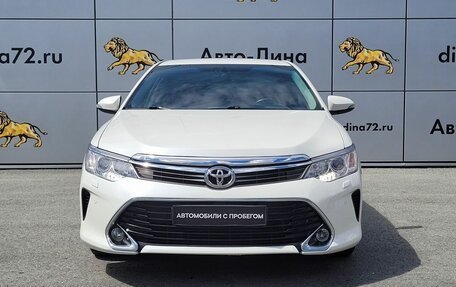 Toyota Camry, 2017 год, 2 400 000 рублей, 2 фотография