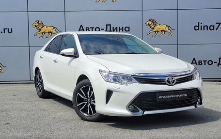 Toyota Camry, 2017 год, 2 400 000 рублей, 3 фотография