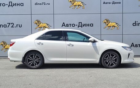 Toyota Camry, 2017 год, 2 400 000 рублей, 4 фотография