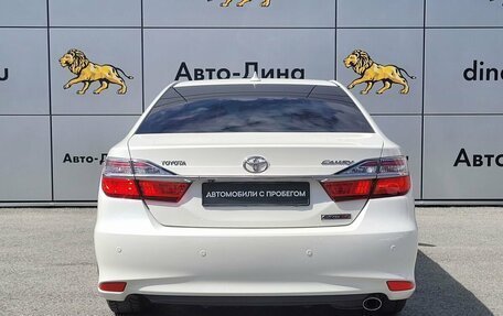 Toyota Camry, 2017 год, 2 400 000 рублей, 7 фотография