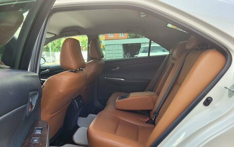Toyota Camry, 2017 год, 2 400 000 рублей, 16 фотография