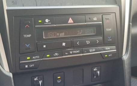 Toyota Camry, 2017 год, 2 400 000 рублей, 15 фотография