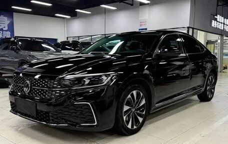 Volkswagen Passat B8 рестайлинг, 2022 год, 2 400 000 рублей, 1 фотография