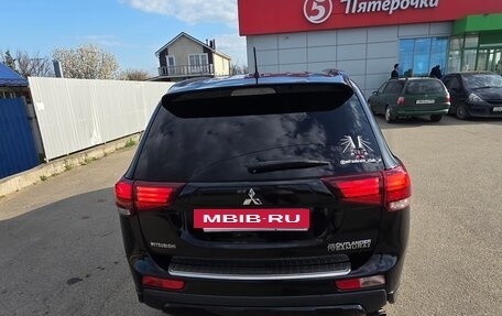 Mitsubishi Outlander III рестайлинг 3, 2013 год, 1 350 000 рублей, 6 фотография