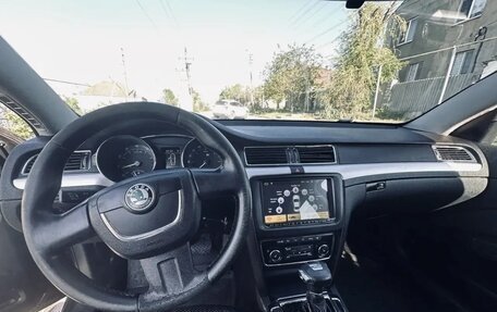 Skoda Superb III рестайлинг, 2010 год, 799 000 рублей, 10 фотография