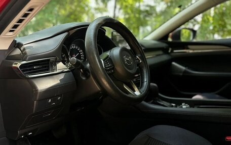 Mazda 6, 2019 год, 1 800 000 рублей, 7 фотография