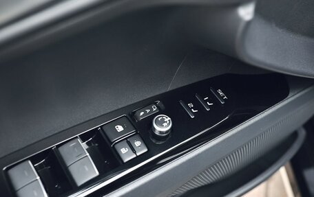 Toyota Camry, 2026 год, 4 300 000 рублей, 14 фотография